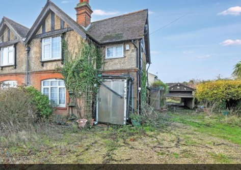 House & Plot in COLCHESTER photo